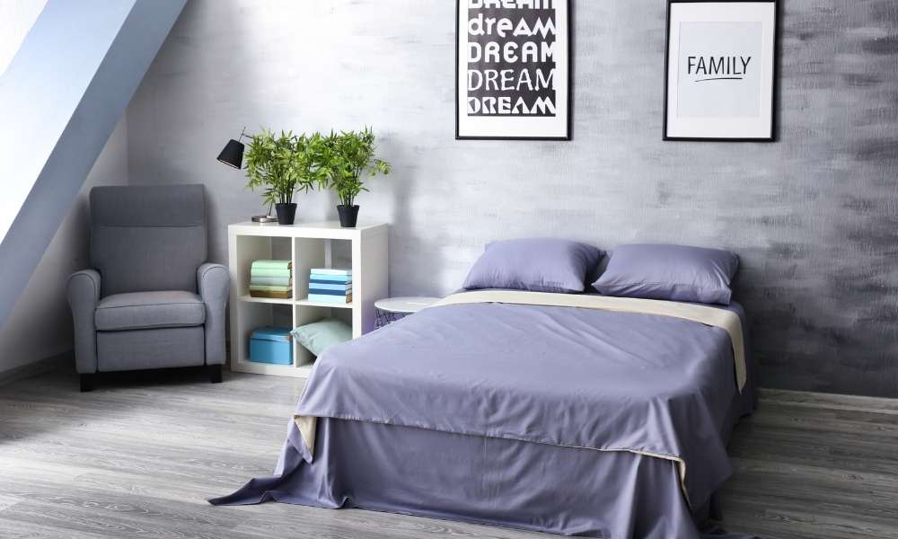 Wall art for teal and gray bedrooms